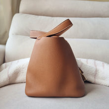 Load image into Gallery viewer, Hermes Gold Picotin 18 MAURICE Leather Gold Hardware