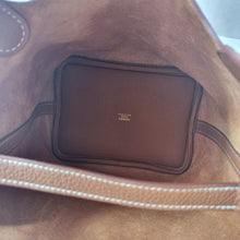 Load image into Gallery viewer, Hermes Gold Picotin 18 MAURICE Leather Gold Hardware