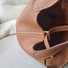 Load image into Gallery viewer, Hermes Gold Picotin 18 MAURICE Leather Gold Hardware
