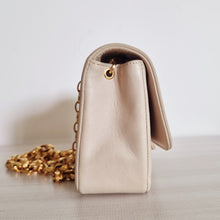Load image into Gallery viewer, Chanel Mini Diana Bijoux Chain Beige Lambskin Vintage 24k Gold
