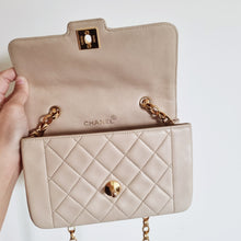 Load image into Gallery viewer, Chanel Mini Diana Bijoux Chain Beige Lambskin Vintage 24k Gold