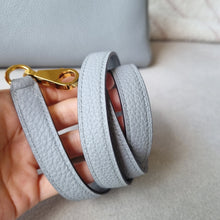 Load image into Gallery viewer, Hermes K25 Gris Mouette Togo  Gold Hardware