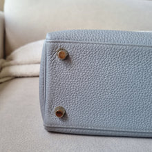 Load image into Gallery viewer, Hermes K25 Gris Mouette Togo  Gold Hardware