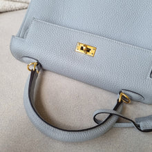 Load image into Gallery viewer, Hermes K25 Gris Mouette Togo  Gold Hardware