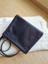 Load image into Gallery viewer, Hermes Kelly 28 Navy Box Leather Gold Hardware