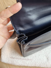 Load image into Gallery viewer, Hermes Kelly 28 Navy Box Leather Gold Hardware