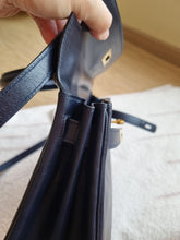Load image into Gallery viewer, Hermes Kelly 28 Navy Box Leather Gold Hardware
