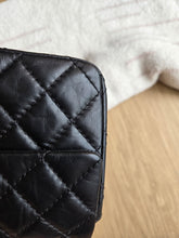 Load image into Gallery viewer, Chanel Mini Reissue 224 Black Calfskin Bijoux Chain Gold Hw