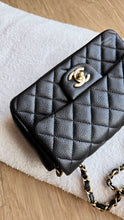 Load image into Gallery viewer, Classic Mini Rectangle Caviar Gold Hw