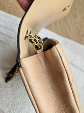 Load image into Gallery viewer, Chanel Filigree Small Flap Caviar Beige/Black