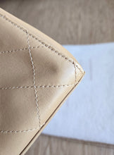 Load image into Gallery viewer, Chanel Vintage Kelly Shoulder Bag