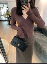 Load image into Gallery viewer, Chanel Kelly Medium Flap Black Chevron 24k Gold