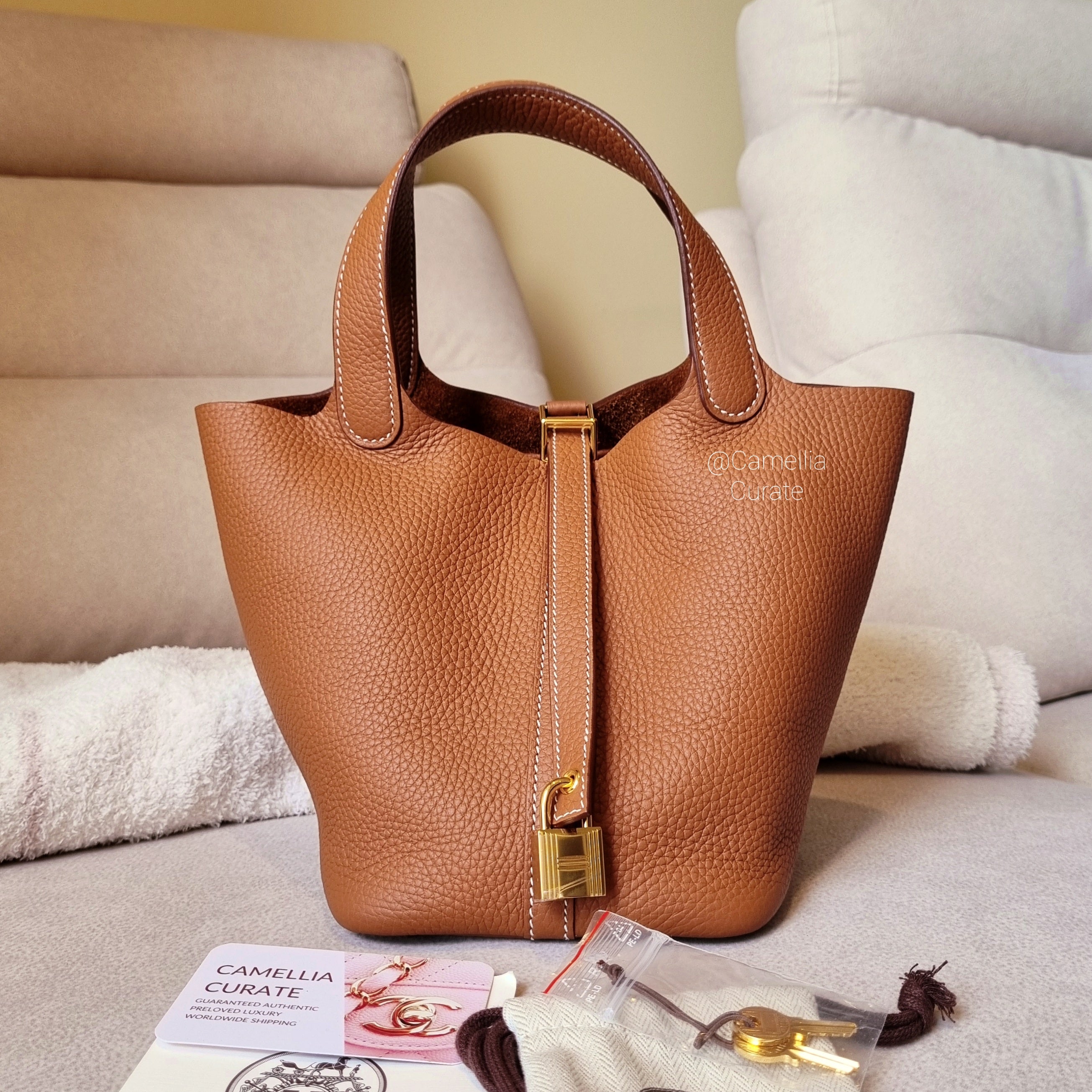 Picotin 18 gold with gold hardware Clearance