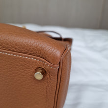 Load image into Gallery viewer, Hermes Kelly 25 Gold with Gold Hardware