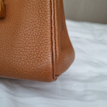 Load image into Gallery viewer, Hermes Kelly 25 Gold with Gold Hardware