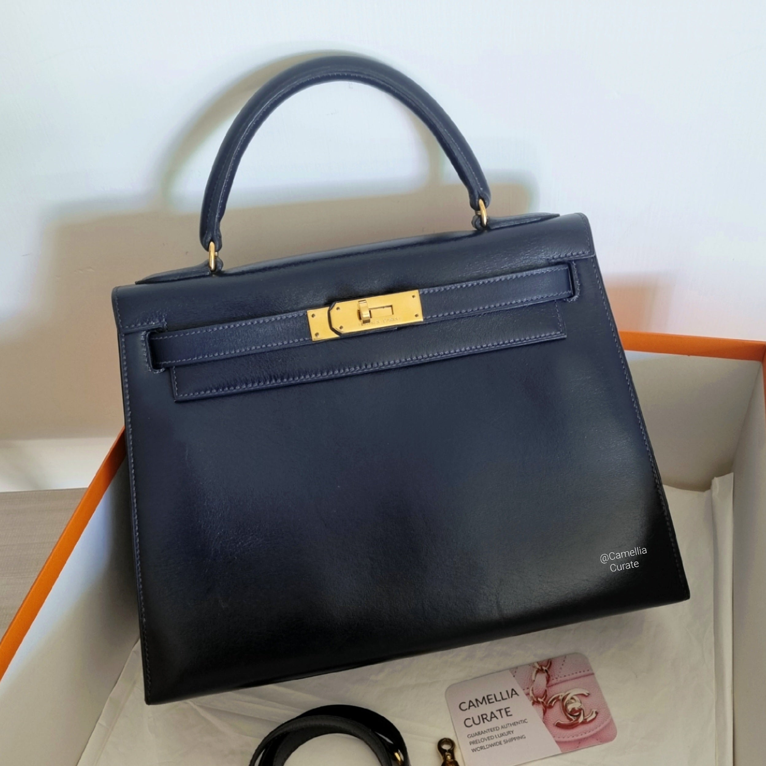 Hermes Kelly 28 Box Leather Vintage Navy Gold Hw – CamelliaCurate