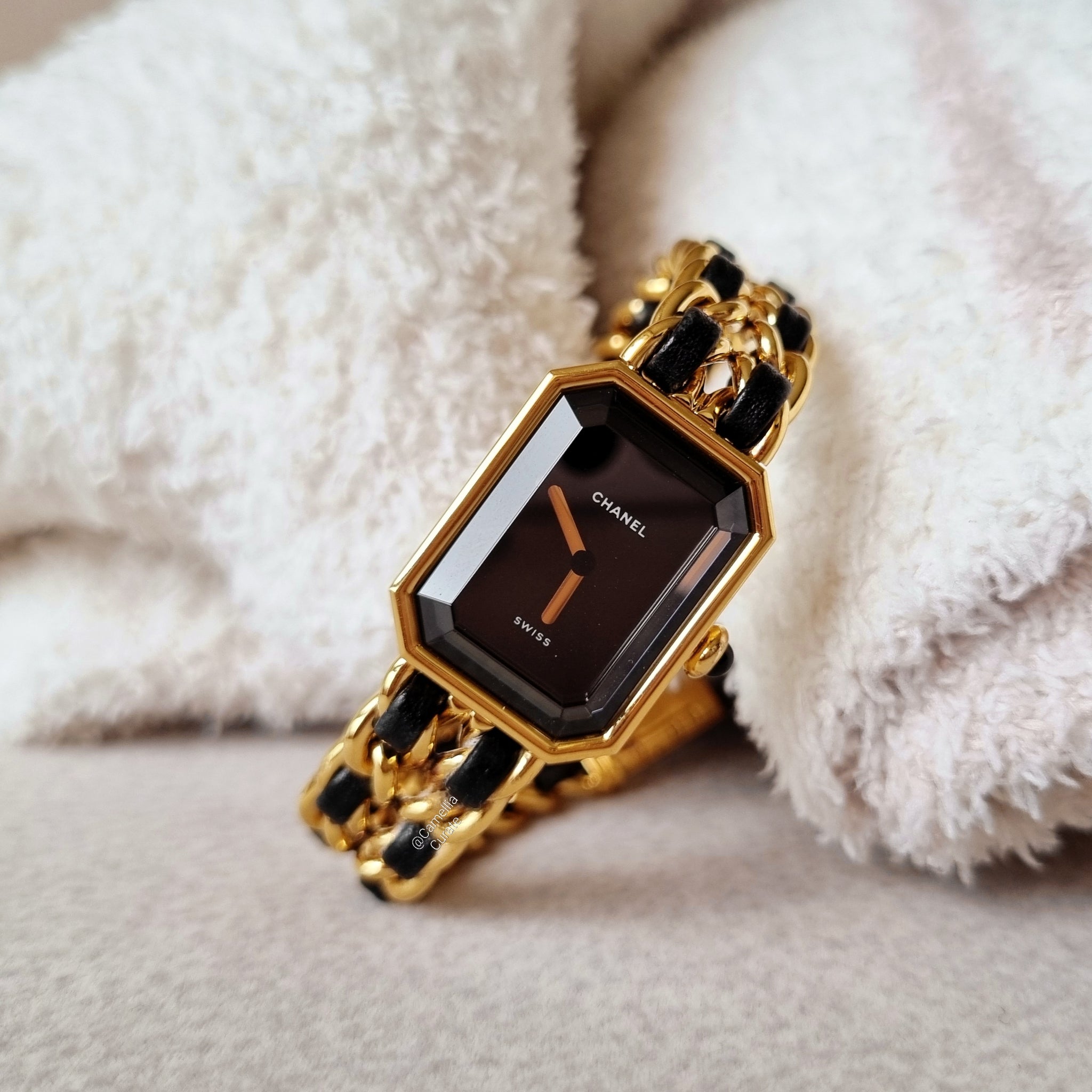 CHANEL Premiere Camellia Collection Black Dial Quartz Ladies Watch Hands-On: The Chanel Première Camélia Skeleton Watch  main image 2