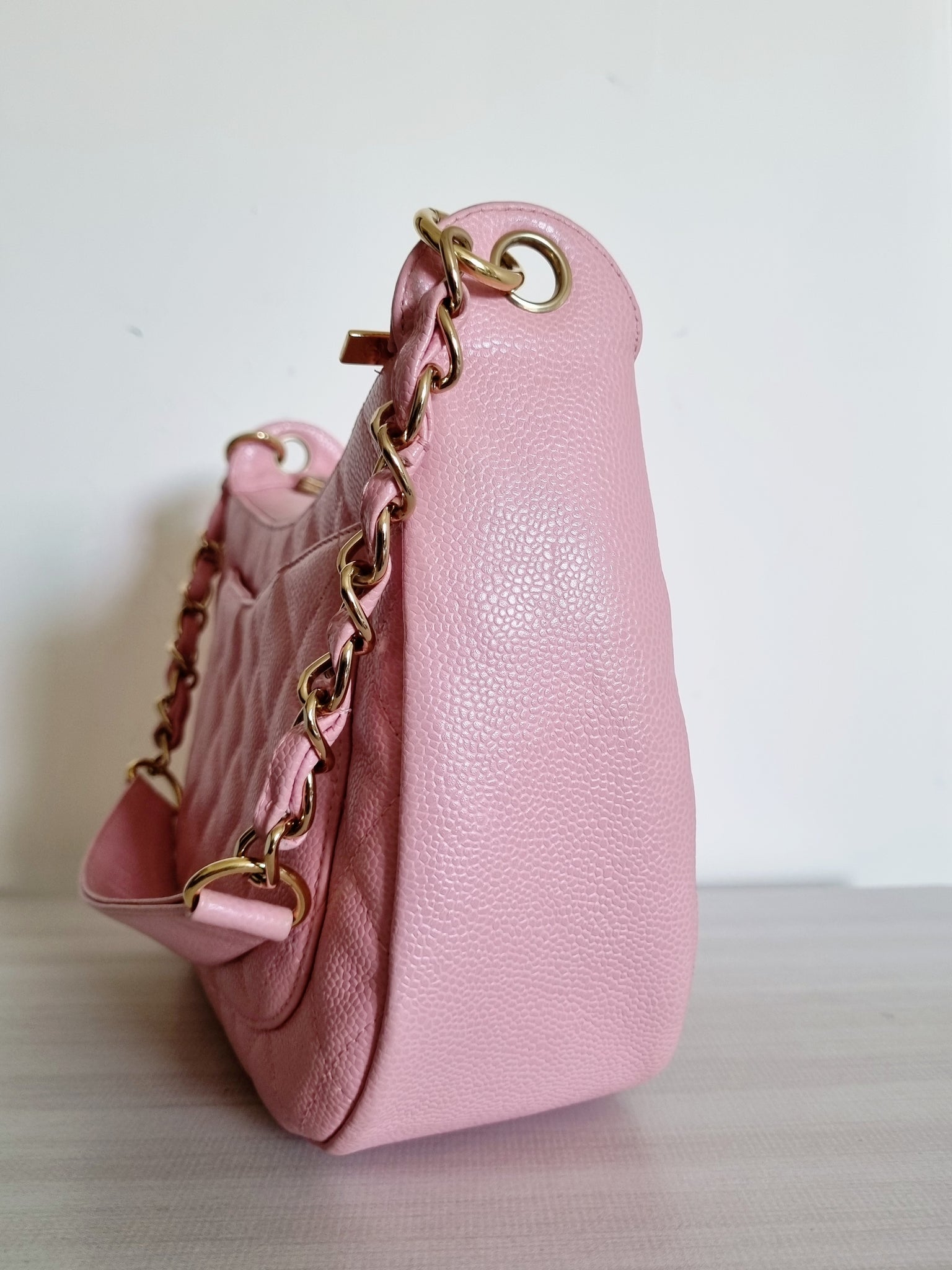 Chanel Sakura Pink Caviar Vintage Hobo Bag 24k Gold – CamelliaCurate