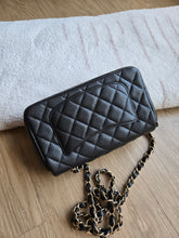 Load image into Gallery viewer, Classic Mini Rectangle Caviar Gold Hw
