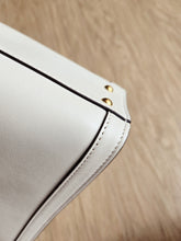 Load image into Gallery viewer, Gucci Diana Tote S/M Ivory Bamboo Handle
