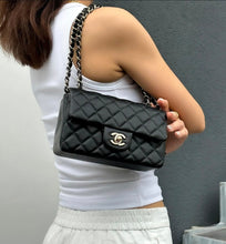 Load image into Gallery viewer, Classic Mini Rectangle Caviar Gold Hw
