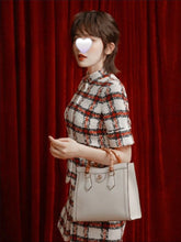 Load image into Gallery viewer, Gucci Diana Tote S/M Ivory Bamboo Handle
