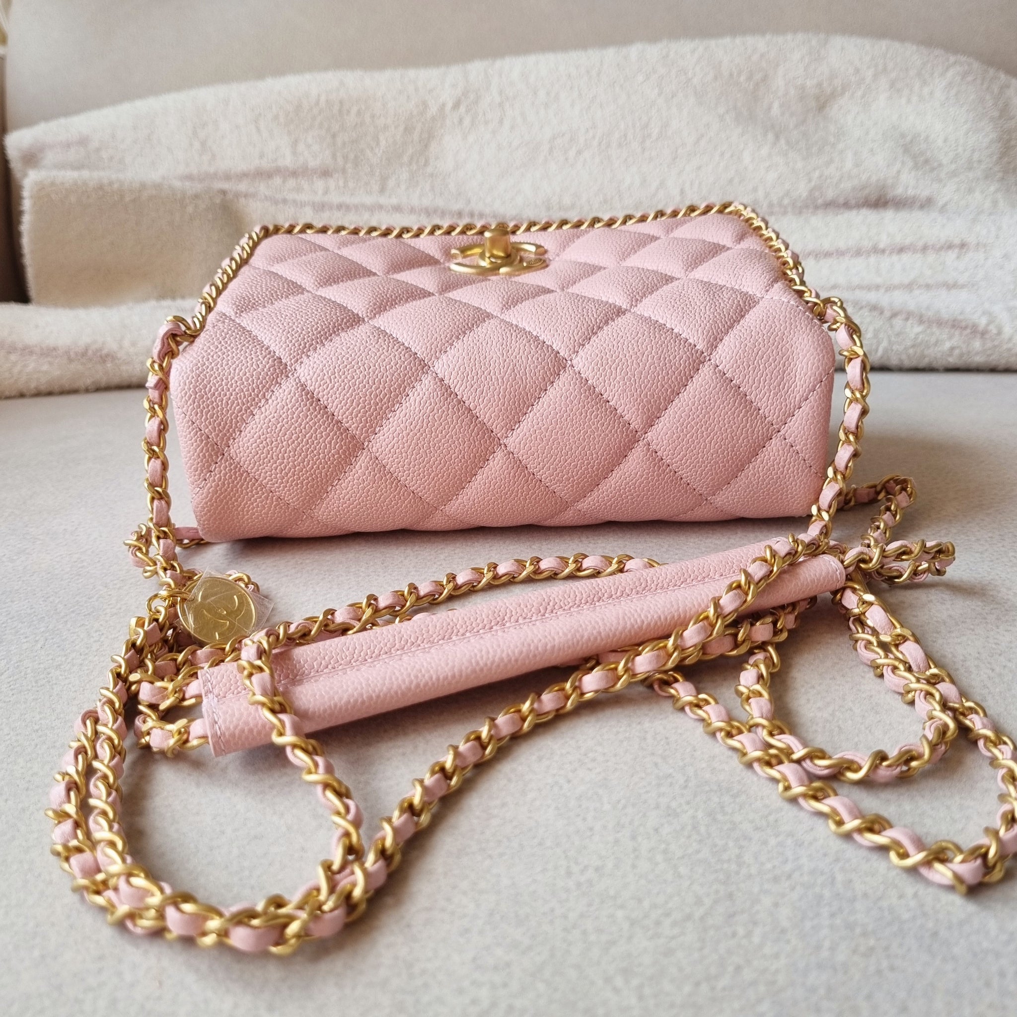 Chanel Pink Caviar 22k Chain Around Bag Gold Hw – CamelliaCurate